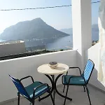 Studios Aeolos Kalymnos * Myrties
