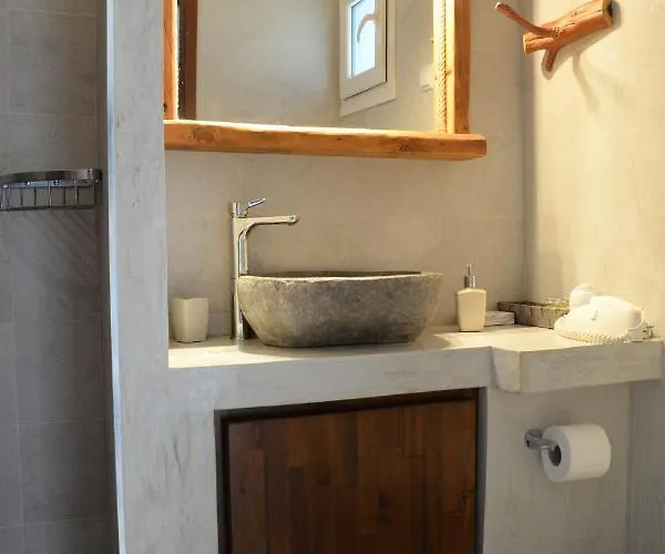 Aeolos Kalymnos * Myrties