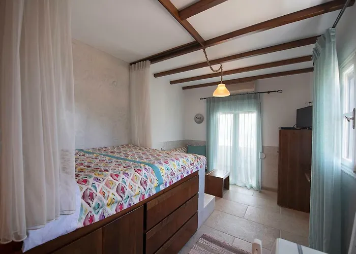公寓 Aeolos Kalymnos